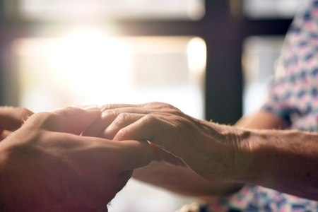 la-relation-daide-aupres-dune-personne-atteinte-de-la-maladie-de-parkinson