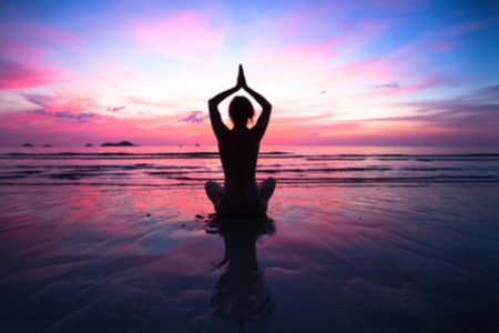 bien-dans-ma-tete-et-dans-mon-corps-avec-la-methode-yoga-sophro-1-1
