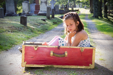 je-suis-enfant-et-je-suis-en-deuil-parlez-moi-repondez-moi-1