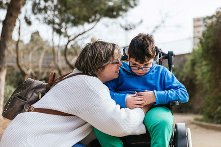 parent-dun-enfant-en-situation-de-handicap-comment-trouver-sa-juste-place