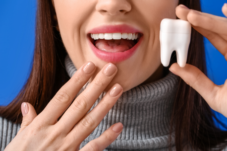 7178-Dents-et-hormones-ce-que-chaque-femme-devrait-savoir