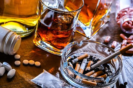 7561-addictions-aux-substances-comprendre-prevenir-agir